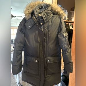 Women’s black DKNY winter jacket, size small